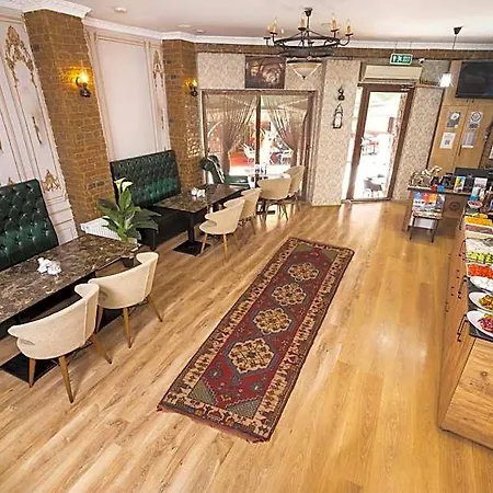 Kupa Bed & Breakfast 3*