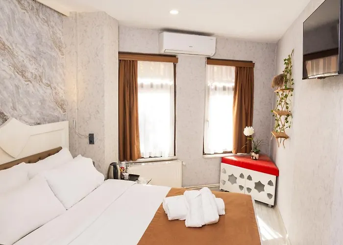 Oda ve Kahvaltı Kupa 3*